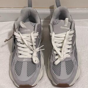 Reebok Running Sneakers Charge Ortholite Lace Up Grey White Men’s Size 10.5